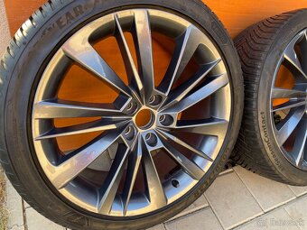 ACAMAR orig.skoda Superb3V 5x112 8j x19 ET 44 VW - 5