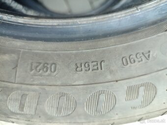 185/60R15 Goodyear EfficientGrip Performanca2 - 5