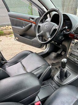 Rozpredam Avensis 2003-2008 5D 2.0 diesel 85kw - 5