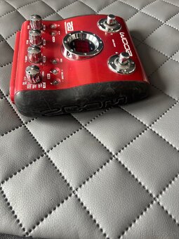 Zoom - 5