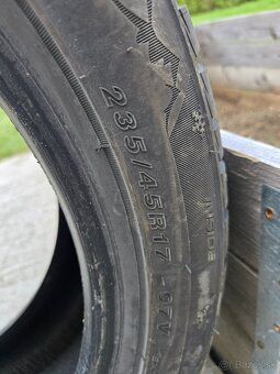 235/45r17 zimné gumy - 5