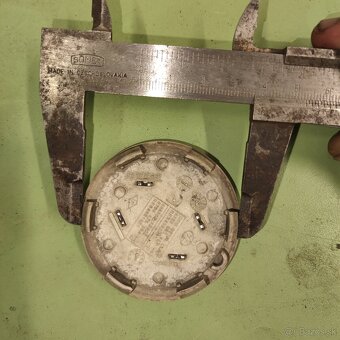 Krytky na elektróny Renault - 5