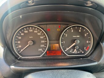 BMW 118i (E87) 2L benzin, rok 2006 - 5