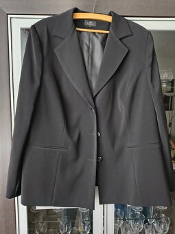 Kostýmy, sukne, saká - 5