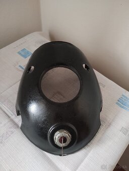 Horní maska ČZ 175/470 sport v originální černé barvě - 5