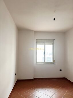 3-izbový apartmán 96m2,na rekonštrukciu -Super cena,Albánsko - 5