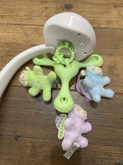 Kolotoč nad postieľku motýlik - 5