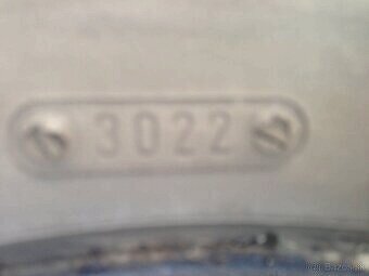 Predám zimné pneu185/70r14 5mm - 5