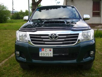 Toyota Hilux 3.0 D-4D 126Kw 4x4 A/T 5 - 5