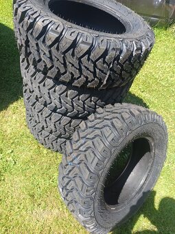 5 x 235/65 R17 VIPER equipe M+S - 5