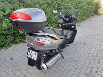 Suzuki Burgman 400 K7 - 5