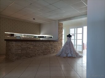 Predám zabehnutý svadobný salón - 5