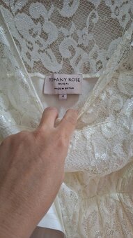 Tehotenské svadobné šaty Tiffany Rose s čipkou - 5