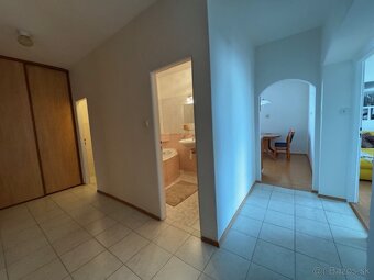 Prenajmeme veľkometrážny 2-izbový byt na Pionierskej ul - 5