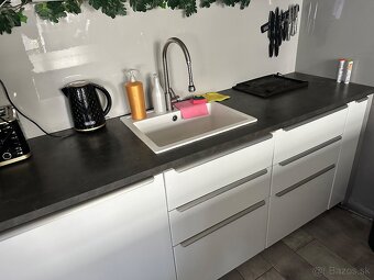Kuchynská linka - 5