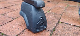 Strešné boxy a strešný nosič - 5