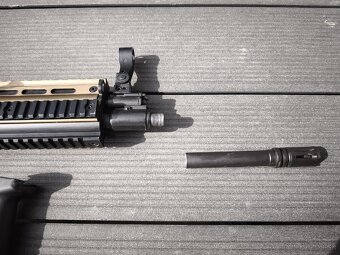 Airsoftová zbraň FN SCAR-L + Kolimátor EPS 3 (používané) - 5