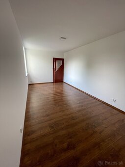 Nadštandardný 3 izbový byt vo Vranove nad Topľou - 5