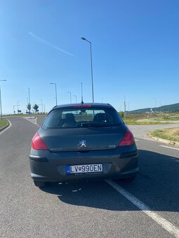 Peugeot 308 1,6HDi r. 2010 - 5