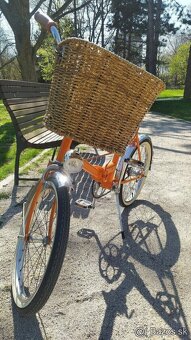 KOMPLETNE ZRENOVOVANA RETRO SKLADAČKA - 5