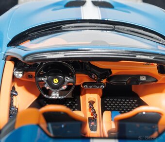 Ferrari 458 Speciale Aperta | Henson&Heaven 1/18 - 5