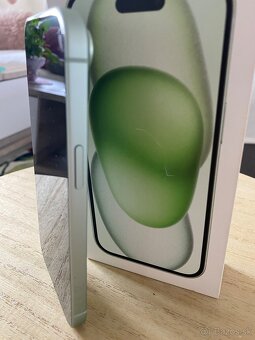 Predám iPhone 15 128gb green - 5