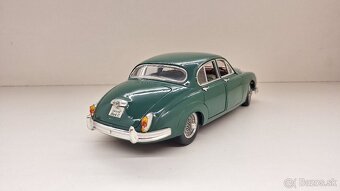 1:18 JAGUAR MARK II - 5