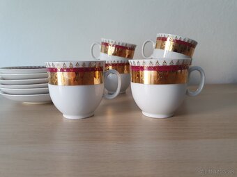 Porcelánové šálky s tanierikmi - súprava - 5