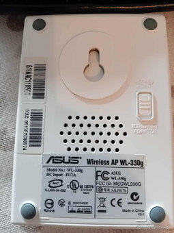 PREDAM WIFI Vreckový router ASUS WL-330G - 5
