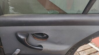 Peugeot 406 2lHDI - 5