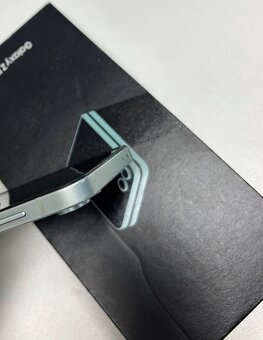 Samsung Galaxy Z Flip6 / 256GB / MINT / nový - 5