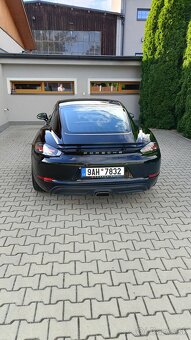 Porsche 718 Cayman - 5