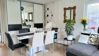 Poschodový rodinný dom, Párovské Háje, pozemok 700 m2 - 5