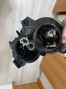 Predám predné svetlá Škoda Superb II - 5