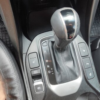 Predám Hyundai Santa fe - 5