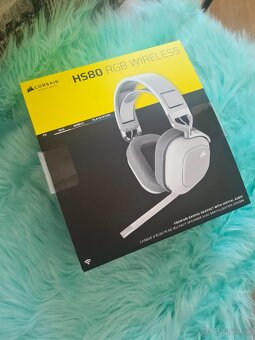 Herné slúchadlá Corsair HS80 RGB Wireless White - NOVÉ - 5