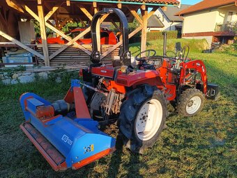 Traktor , malotraktor Hinomoto N209 s čelným nakladačom - 5