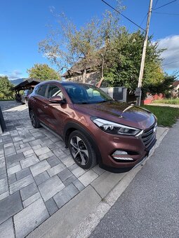 Hyundai Tucson Premium 2.0 Crdi 136 kW A/T 4x4 - 5