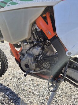 KTM EXC-F 250 Six Days 2021 – top stav - 5