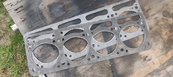 Gaz 21 volga hlava - 5