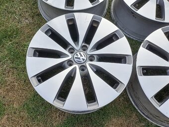 Original VW R18 Bilbao - 5