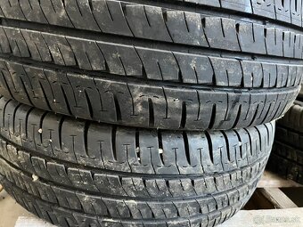 Predám  gumy 225/65 R 16 C MICHELIN - 5