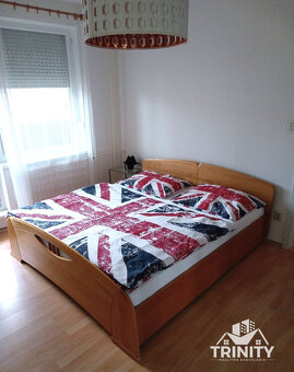 Na prenájom kompletne zariadený 1-izbový byt s balkónom v me - 5