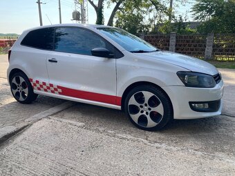Volkswagen Polo - 5