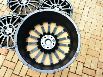 AEZ - Mercedes,Audi, A6,A5, Škoda,Volkswagen,Seat 5x112 r19 - 5