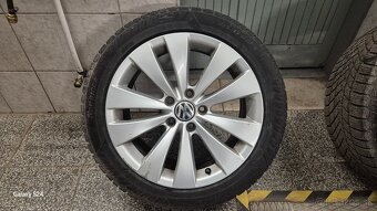 Predám zimnú sadu disky+pneumatiky 5x112 R17 - 5