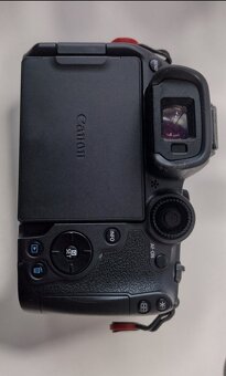 Canon EOS R7 - 5