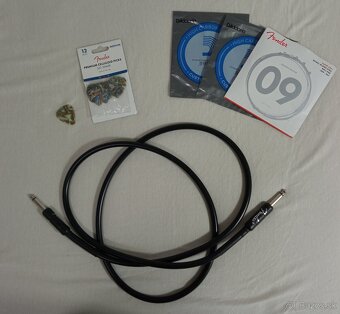 Gitara Fender Squier Stratocaster + príslušenstvo - 5