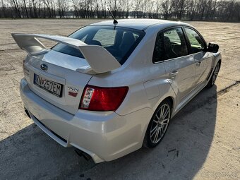 Subaru impreza WRX STI - 5