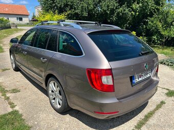 Škoda Superb Combi 1.6 TDI, full výbava, koža, 2 sady kolies - 5